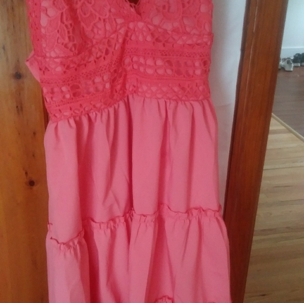 Dress - Picture 3 of 5